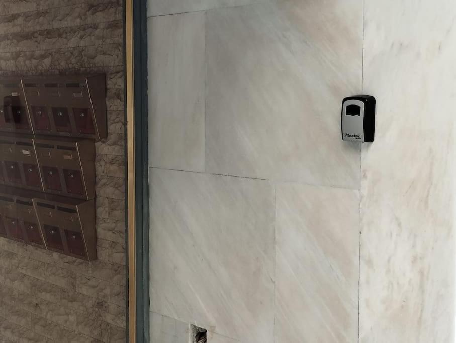 Nektar Cosy Apartment In City Centre Athena Bagian luar foto